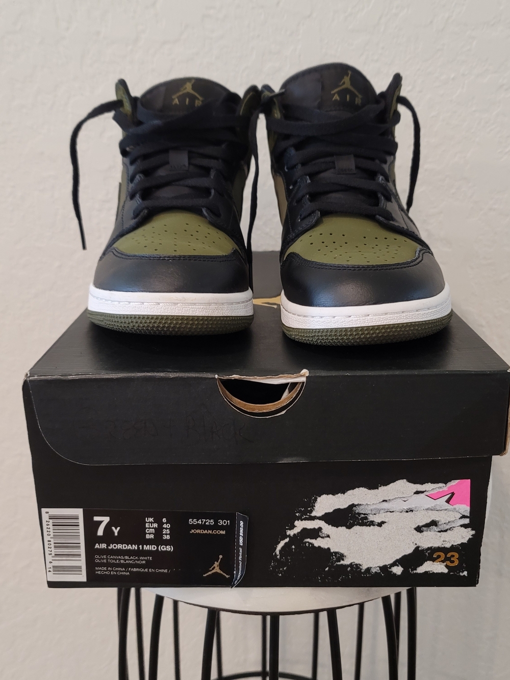 Jordan 1 Mid Boys Casual Shoe - Olive/Black
